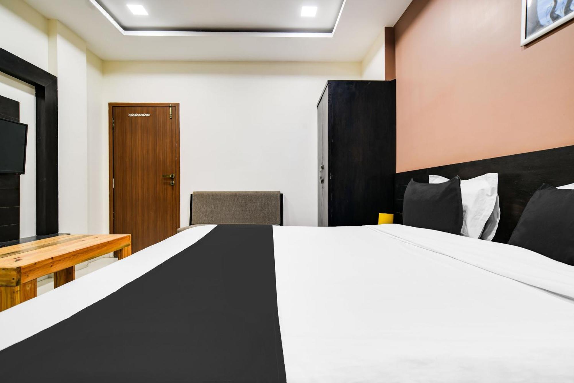 Super Collection O Indore Near Omax City 1 Kanadiya Exterior foto